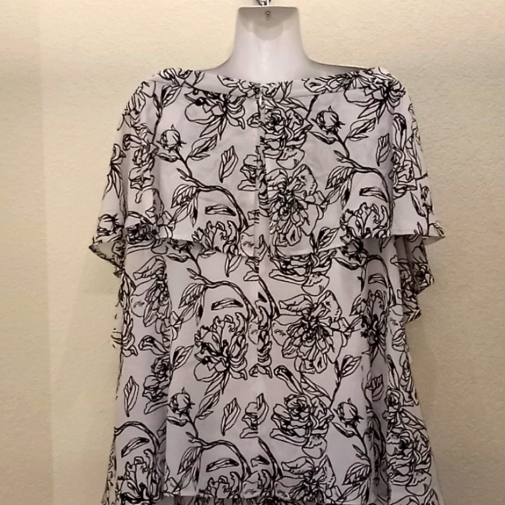 ASHRO Ruffled Floral Blouse - Picture 6 of 15